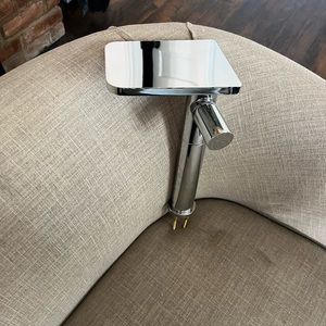 Knox waterfall vessel faucet - Chrome